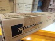 Triumph Adler Toner CK-5510M magenta (1T02R4BTA0) po&scaron;kozen&yacute; obal